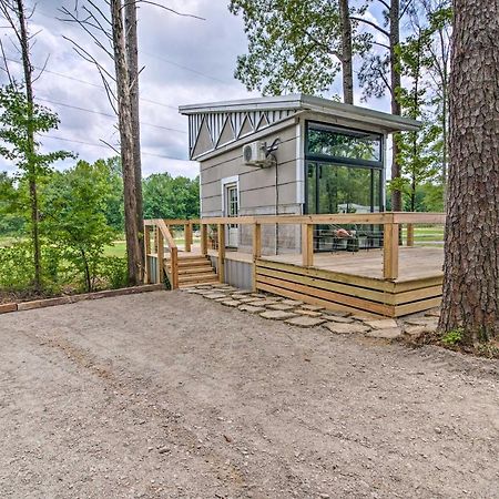 Chic Tiny Home Retreat About 2 Mi To Msu Campus! ستاركفيل المظهر الخارجي الصورة