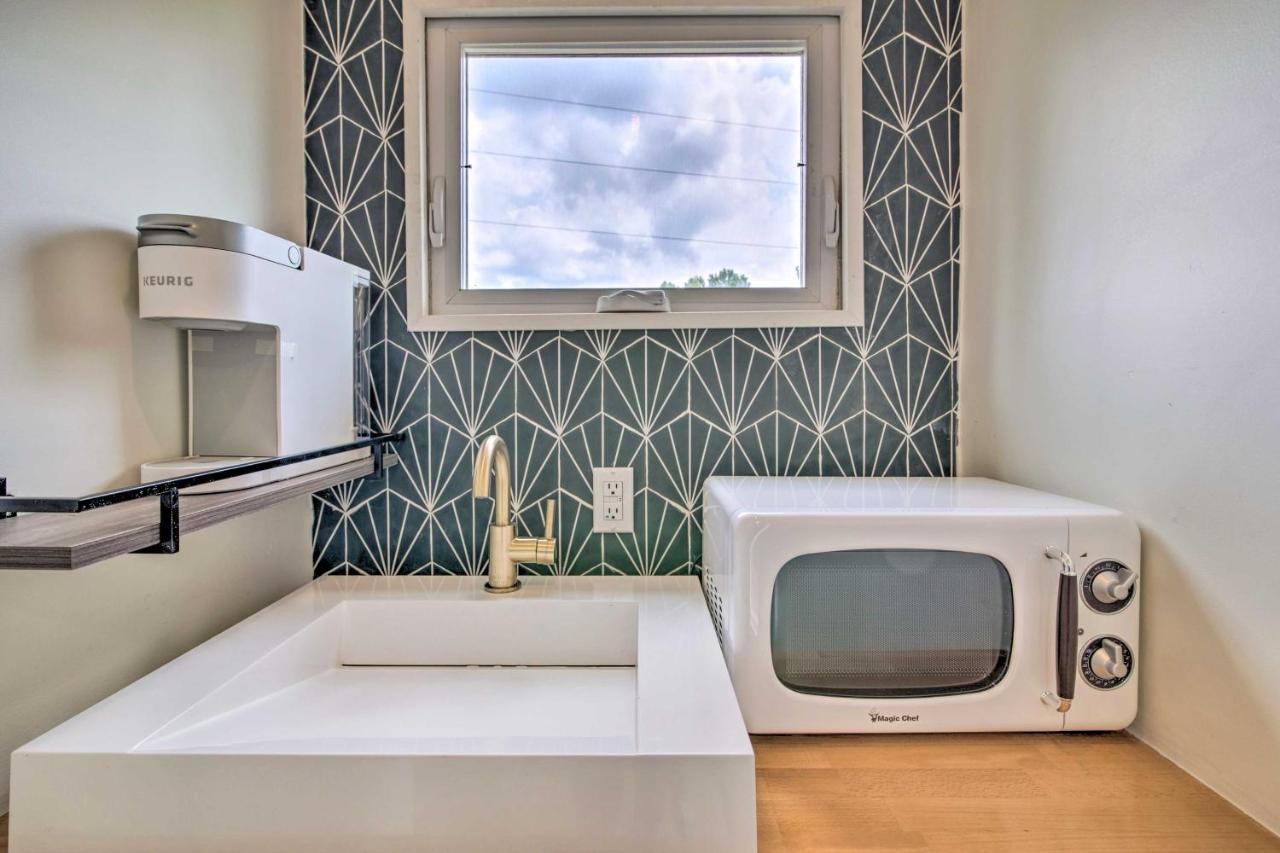 Chic Tiny Home Retreat About 2 Mi To Msu Campus! ستاركفيل المظهر الخارجي الصورة