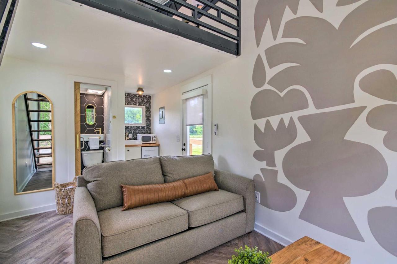 Chic Tiny Home Retreat About 2 Mi To Msu Campus! ستاركفيل المظهر الخارجي الصورة