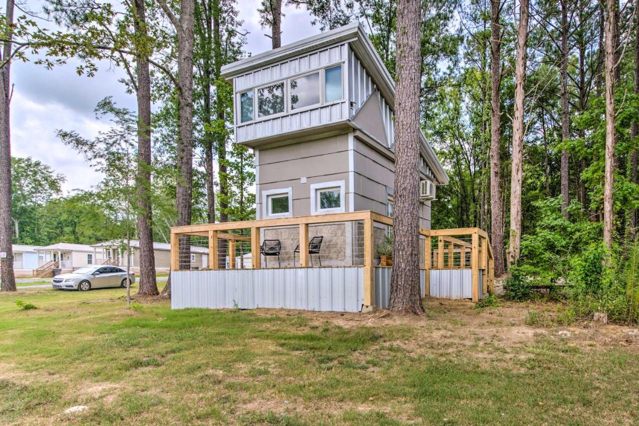 Chic Tiny Home Retreat About 2 Mi To Msu Campus! ستاركفيل المظهر الخارجي الصورة
