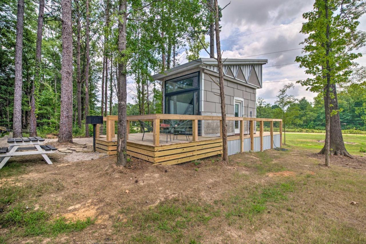 Chic Tiny Home Retreat About 2 Mi To Msu Campus! ستاركفيل المظهر الخارجي الصورة